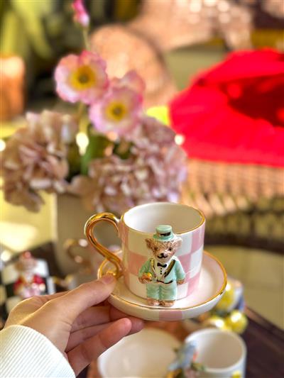 PEMBE DAMA TÜRK KAHVESİ